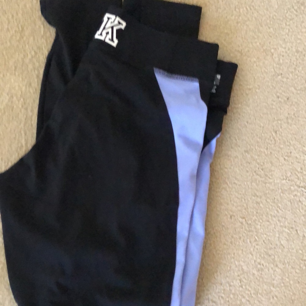 Never worn Pink/VS Ultimate Leggings